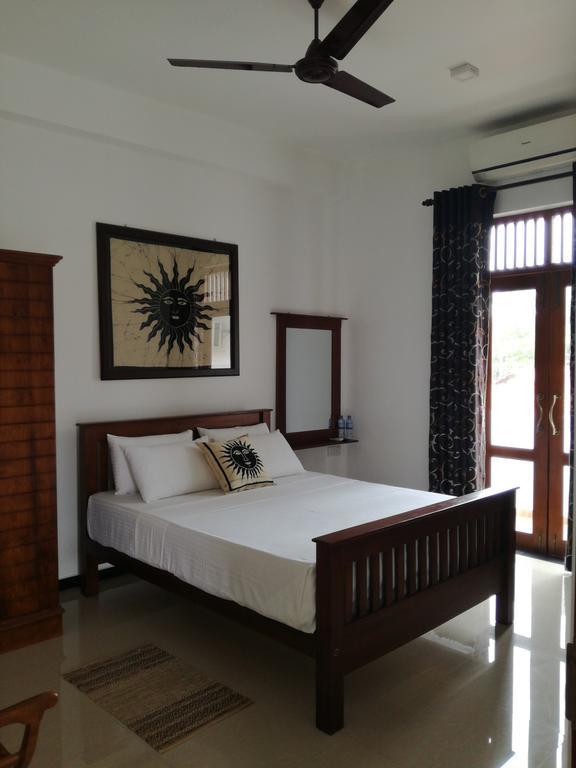 Bianco Terrace Hotel Negombo Exterior photo
